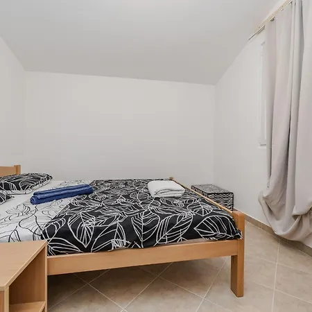 Simic 5 By Interhome Apartman *
