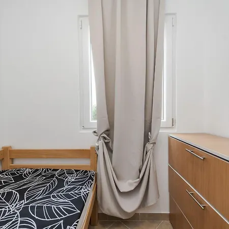 Simic 5 By Interhome Apartman