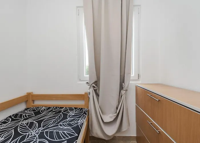 Simic 5 By Interhome Apartmán